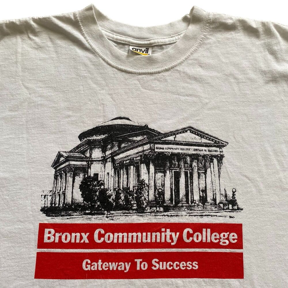 Vintage Bronx Community College T Shirt Y2K Large White Nyc New York City